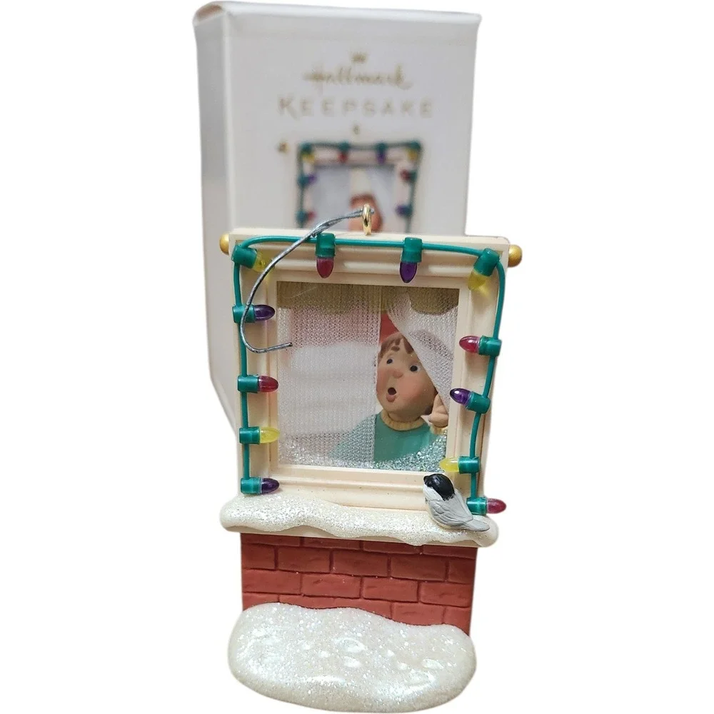 Hallmark Keepsake 2006 Looking for Santa Christmas Ornament Tracy Larsen QXG2783
